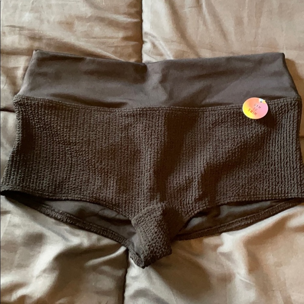 Black Victoria’s Secret Gym to Swim Bottoms Size M